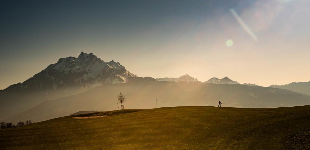 Gasthaus Badhof - Golfhotel Meggen Dış mekan fotoğraf
